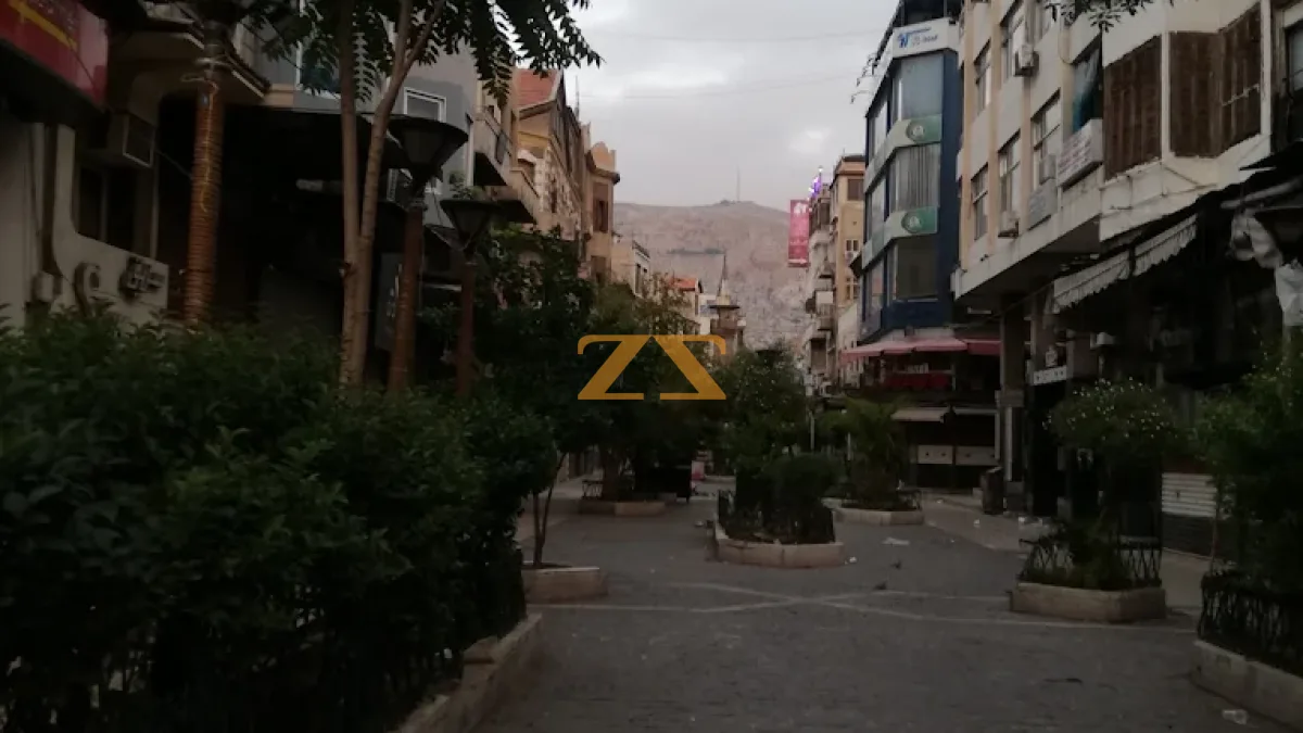 للبيع محل تجاري في الصالحية جادة شرف